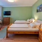 Bauer 4* Grafing