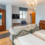 Bauer 4* Grafing