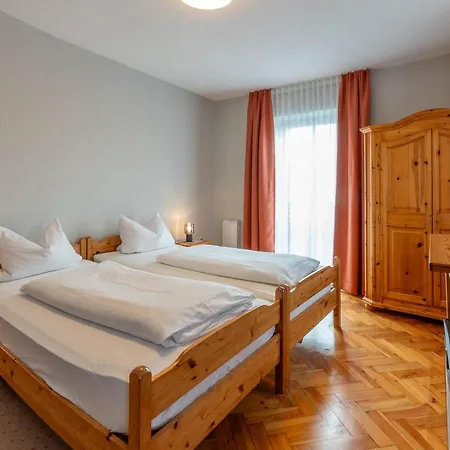 Bauer Apartmanhotel 4*