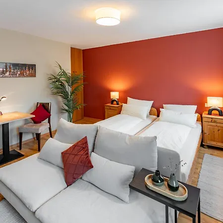 Bauer Aparthotel *